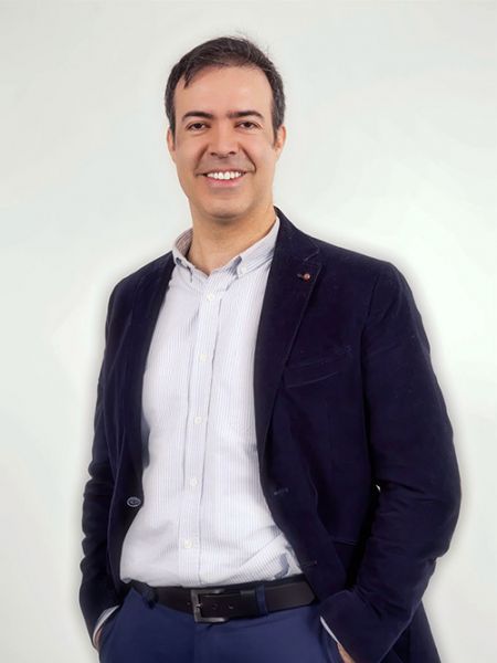 tl_files/watervent/partners/fotos-partner/bentley-rodrigo-fernandes.jpg tl_files/watervent/partners/fotos-partner/bentley-rodrigo-fernandes.jpg